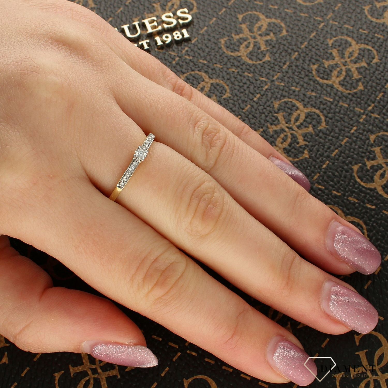 Pierścionek złoty DIAMENT żółte złoto, diamenty, zdobiony R 177X.jpg